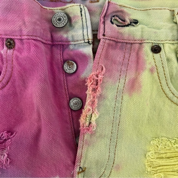 Levi’s Tie Dye Cut Off Button Fly Jean Shorts Size 24 Women’s - Picture 4 of 6